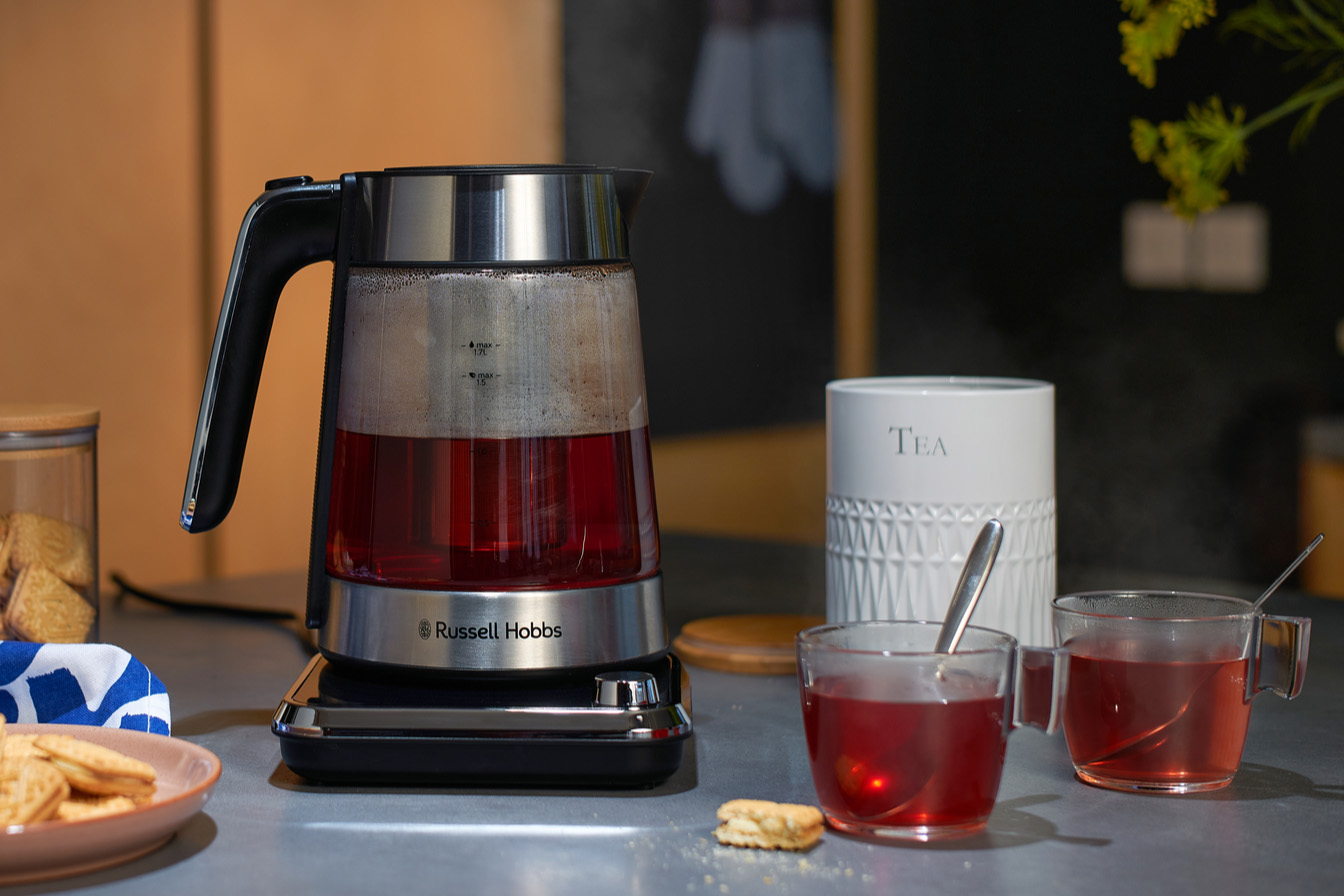 Czajnik z zaparzaczem zastąpi zaparzacz, dzbanek z zaparzaczem, kubek z zaparzaczem